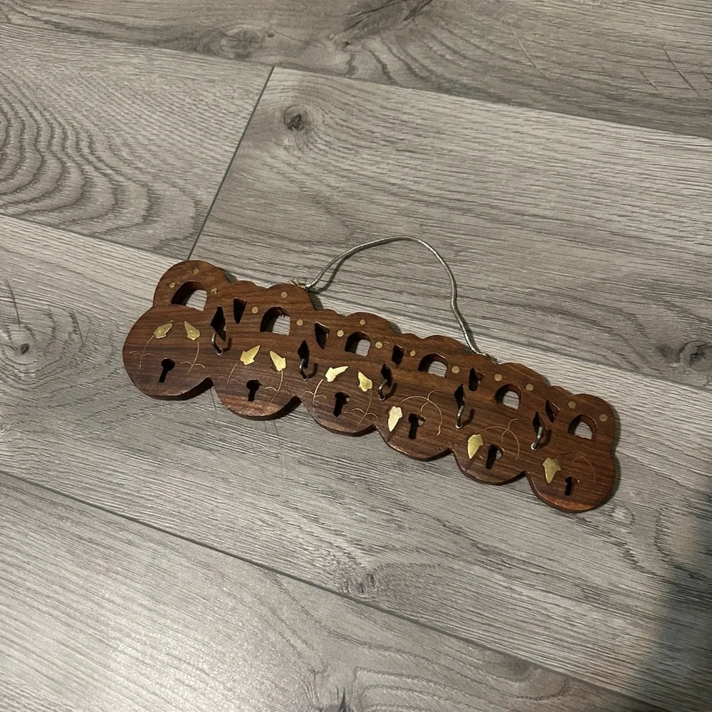 Brown Wooden Wall Key Holder
